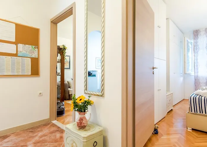 Apartment Mandalina